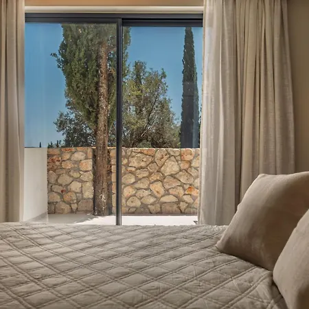 Nousa Villas, Private Luxury Retreat With Ionian Sea Views - By Mana Gers Volímesz