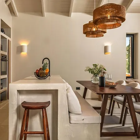 Nousa Villas, Private Luxury Retreat With Ionian Sea Views - By Mana Gers * Volímesz