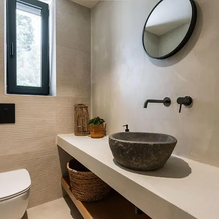 Nousa Villas, Private Luxury Retreat With Ionian Sea Views - By Mana Gers Willa *